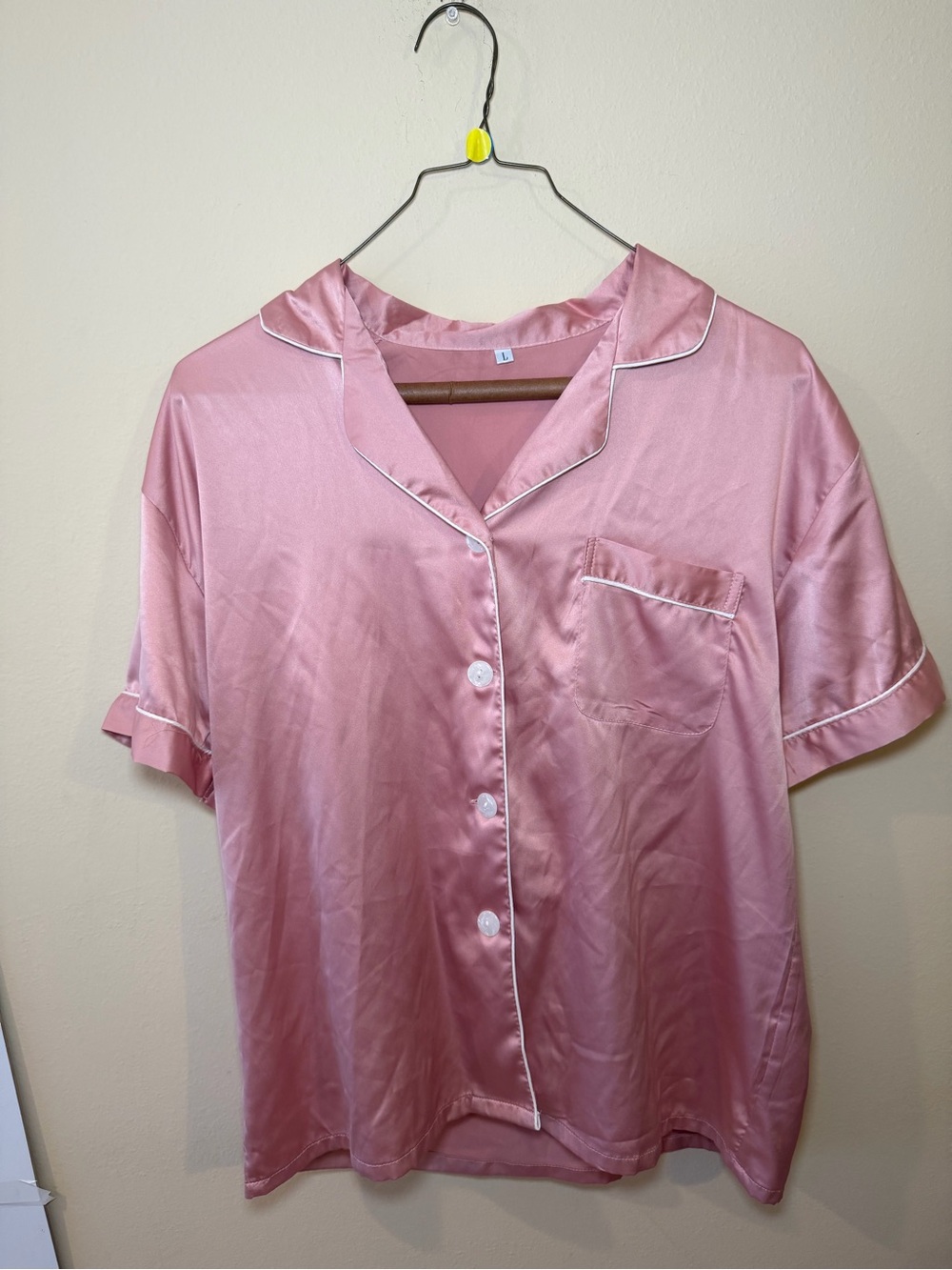 Classic Pink Short-Sleeve Satin Pajama Top with White Piping